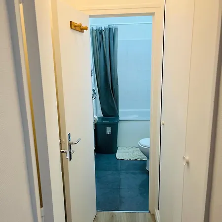 Logement A Proximite De Montmartre * Paris