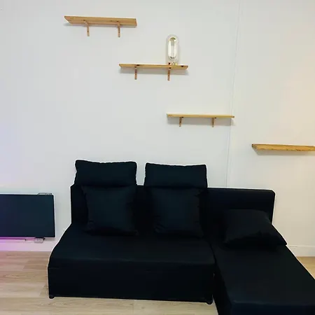 Logement A Proximite De Montmartre * Paris